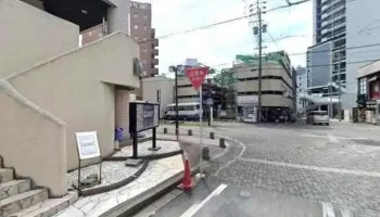 クラレット - 刈谷市