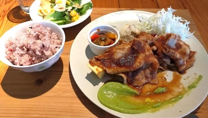 Farmers Cafe And Grill奈良食堂 Leaves 最新 - 橿原市