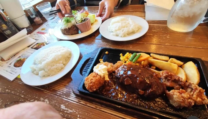 Grill Restaurant Mocha 最新 - 観音寺市