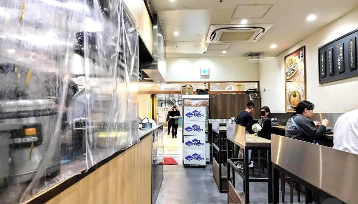 つくもうどん 塩小路本店 -  雰囲気 - 京都市