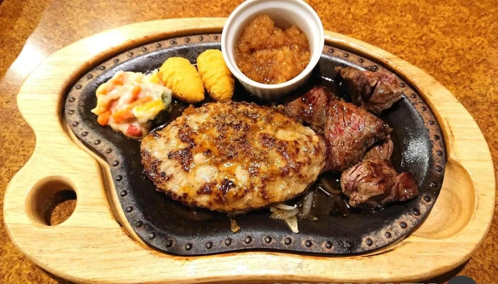 びっくりドンキー 小松店 -  料理飲み物 - 小松市