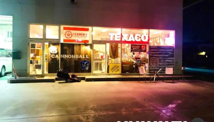 アメリカ雑貨とホットドッグの店 CannonBall（キャノンボール） - 鉾田市