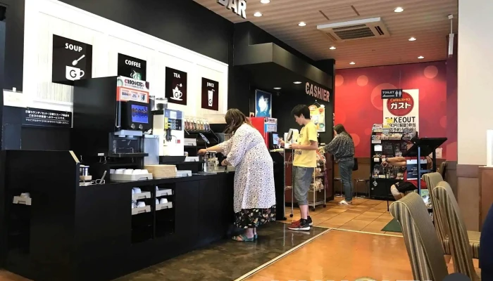 ガスト 樟葉駅前店 -  雰囲気 - 枚方市