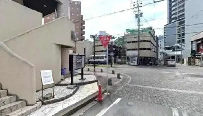 クラレット - 刈谷市