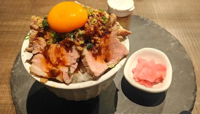 スリーピッグ 刈谷駅前店 -  丼物 - 刈谷市