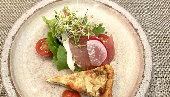 ビストロソフィア -  食肉 - 半田市