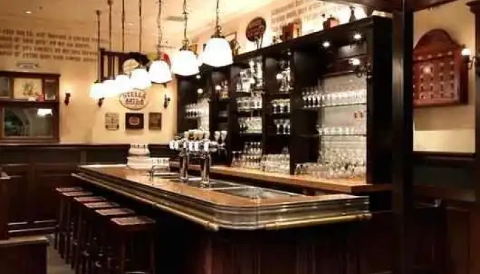 ベルジアン ブラッスリー コート ルーヴェンleuven 雰囲気 - 港区