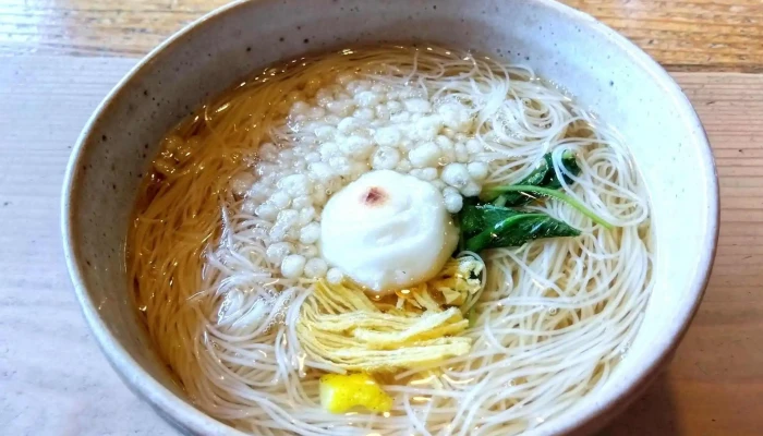 三輪の里 池側 -  ラーメン - 桜井市