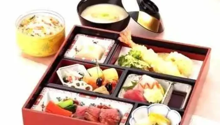 京懐石 美濃吉 京都新阪急ホテル店 -  弁当 - 京都市