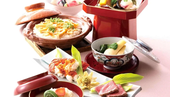 京懐石 美濃吉 四条河原町店 -  懐石 - 京都市
