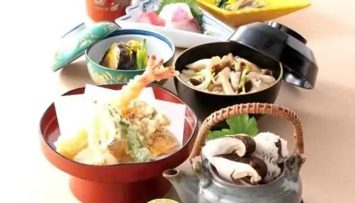 京懐石 美濃吉 烏丸四条店 -  料理飲み物 - 京都市