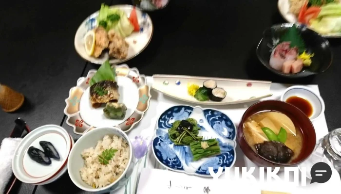 割烹とりや -  スープ - 新庄市