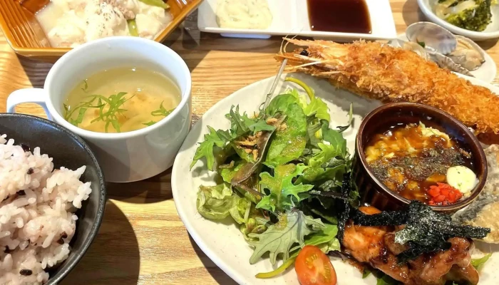 夜食堂 アースワインダイニング -  Instagram - 橿原市