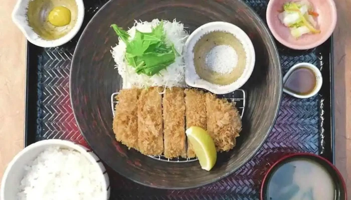 大戸屋ごはん処 品川グランパサージュ店 -  豚カツ - 港区