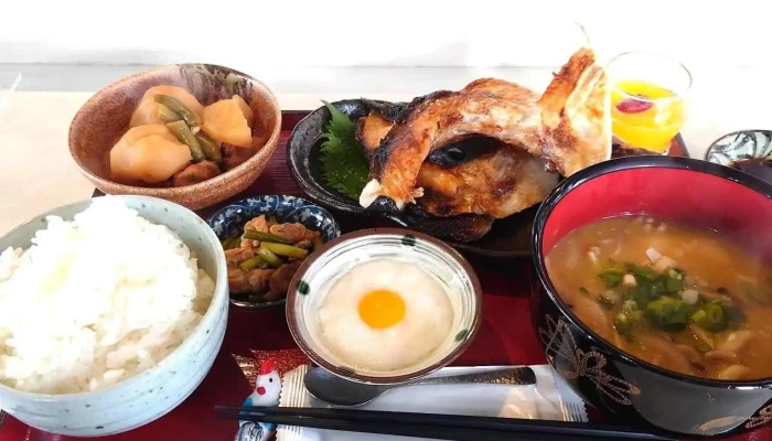 宇佐丸商店 -  味噌汁 - 小松市