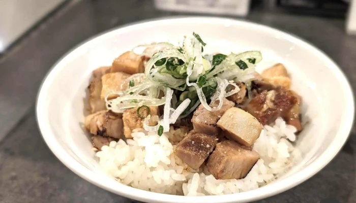 小田原城下町らぁ麺 鶏松 -  豚ばら肉 - 小田原市
