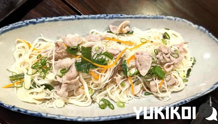 島唄ライブ島料理まぁじん 麺 - 奄美市