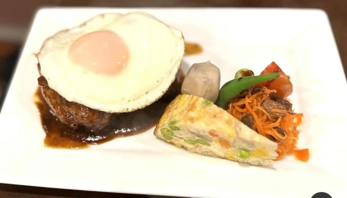洋食 葉椰子 -  ロコモコ - 小田原市
