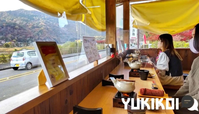 舞妓飯 嵐山店 -  雰囲気 - 京都市