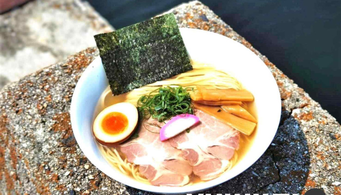 讃岐らぁ麺 伊吹いりこセンター -  料理飲み物 - 観音寺市