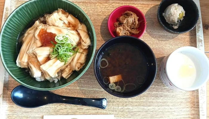 食のつむぎ 枚方tsite店 うどん - 枚方市