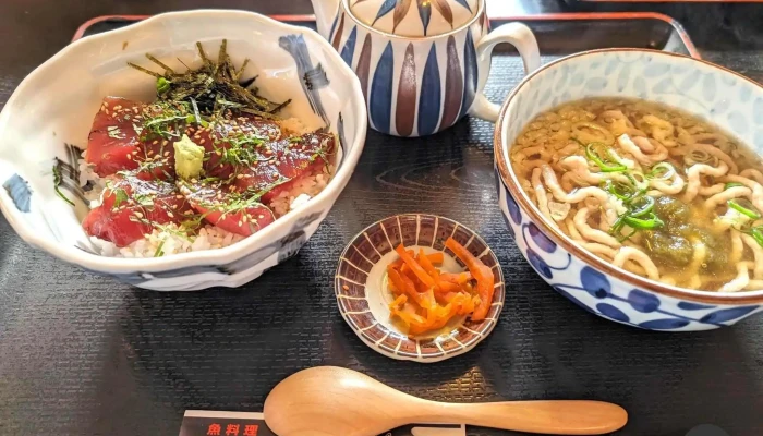 魚料理 びびんや -  うどん - 日南市